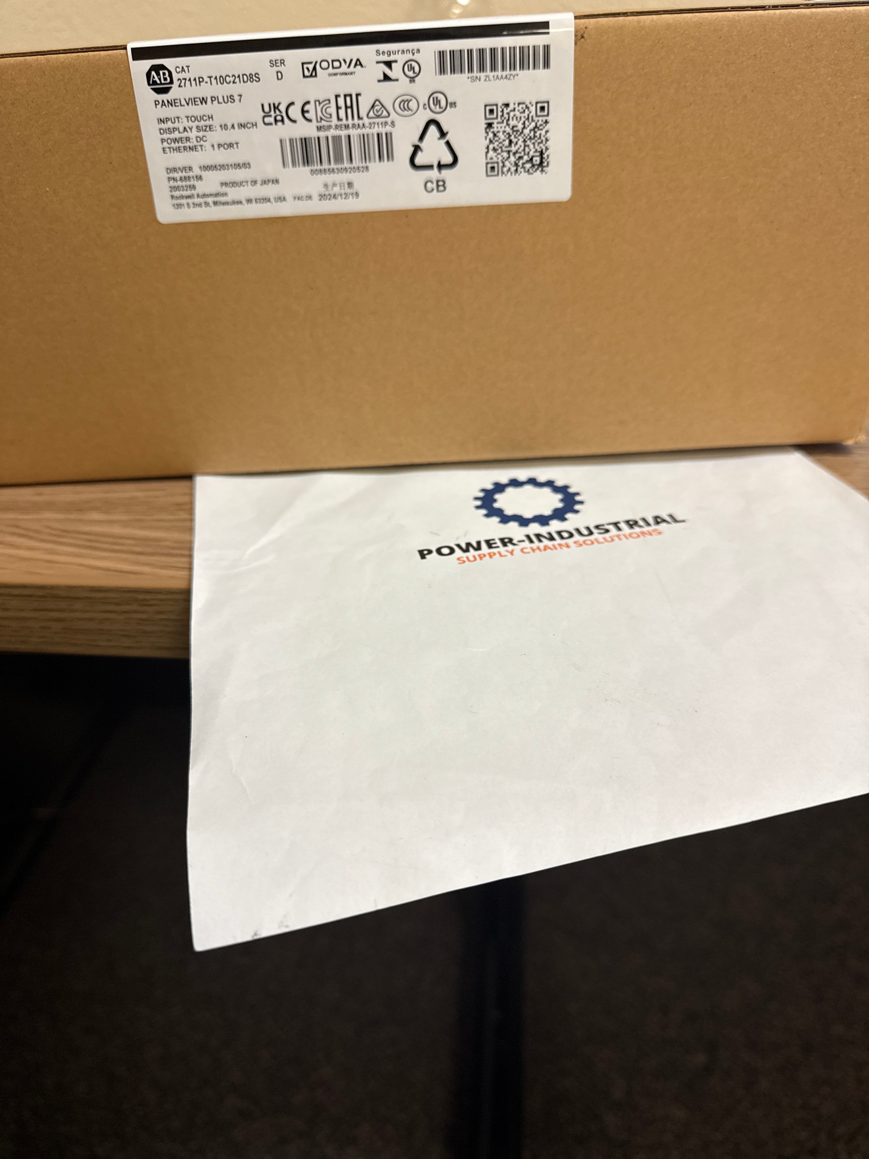 Allen Bradley 2711P-T10C22D8S
