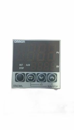 Omron E5CWL-R1TC AC100-240