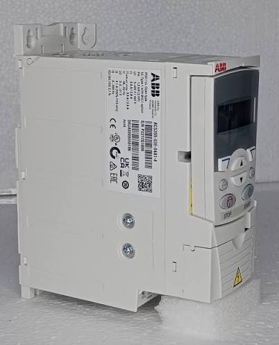 ABB ACS355-03U-04A1-4